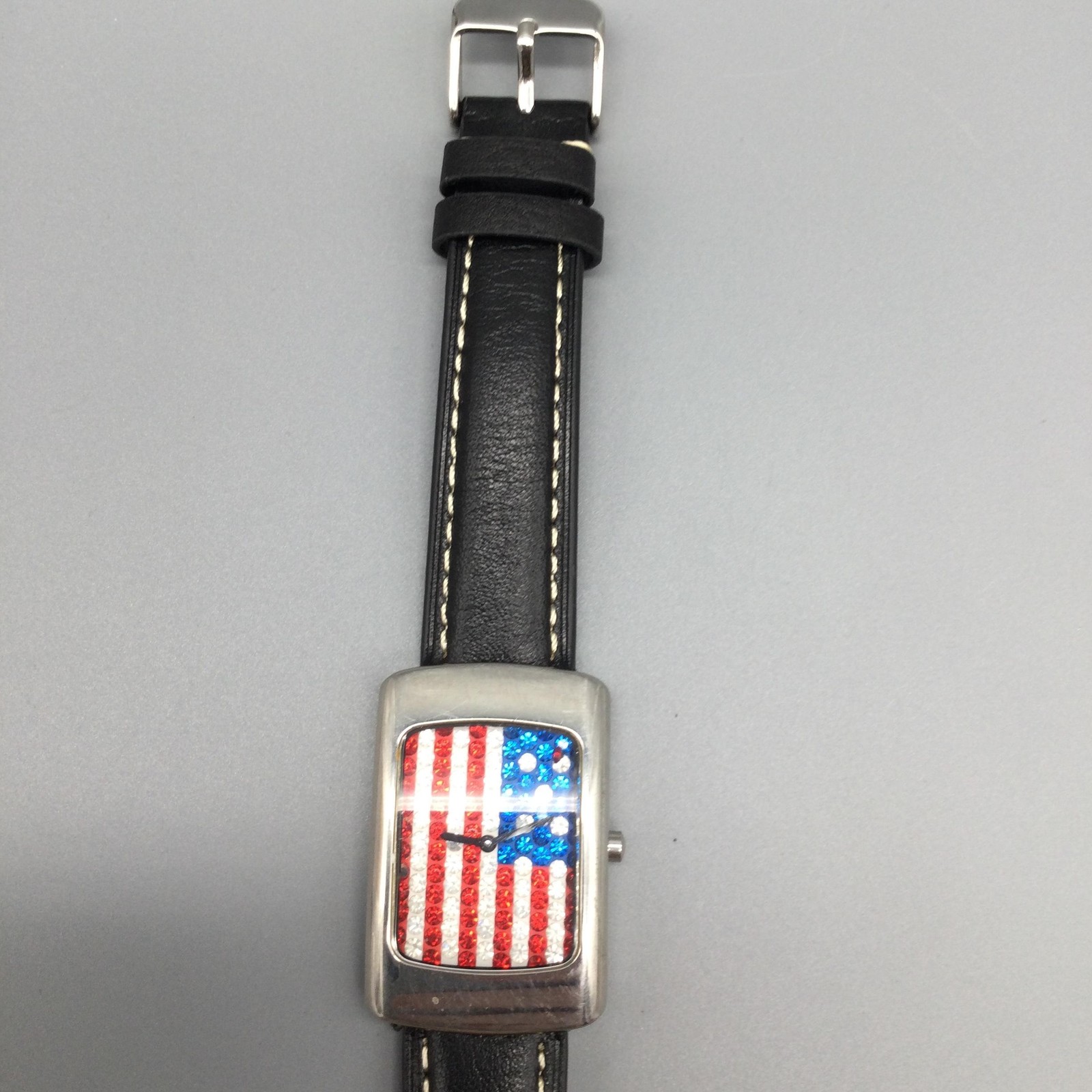 USA Crystals Womens Watch 27mm Red White Blue Dial Black Leather New Battery
