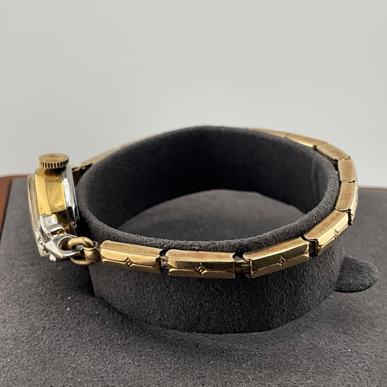 Vintage MCM Waltham Women’s Cocktail Watch 17 Jewels Swiss Wind Up Manual GF