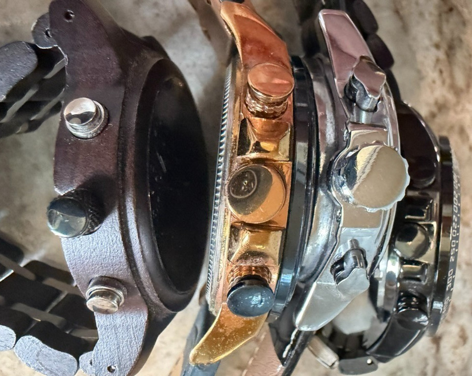 Lot of 4 Watches – all need new battery
