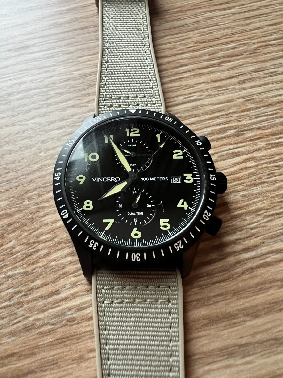 Vincero Altitude 43mm Men’s Pilot Watch – Currently Sold Out
