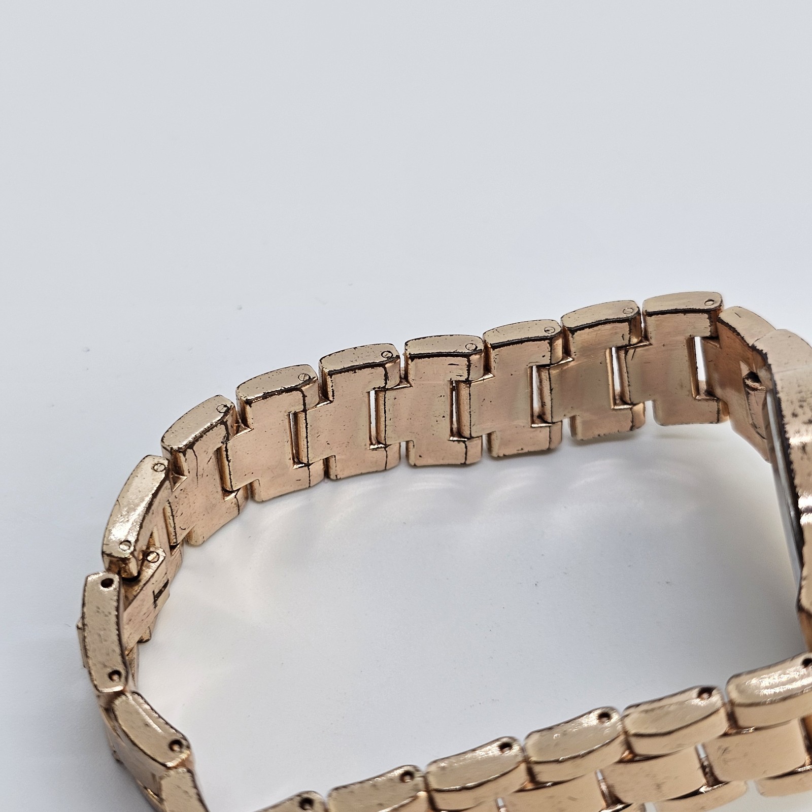 Bell Rose Women’s Watch 30MM Gold Dial Gold Bracelet Band 7″ New Battery