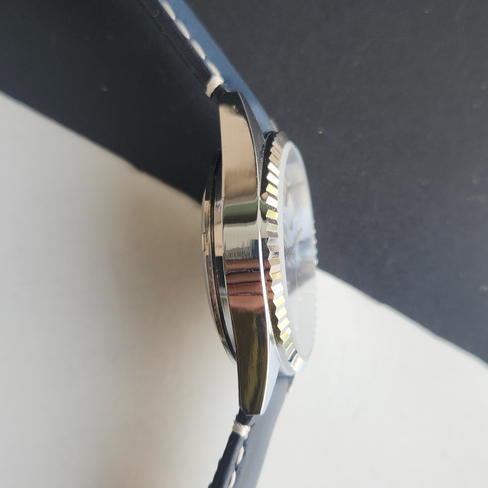 Vintage HMT Kohinoor Fluted Bezel Mechanical Hand Winding Wrist Watch A08