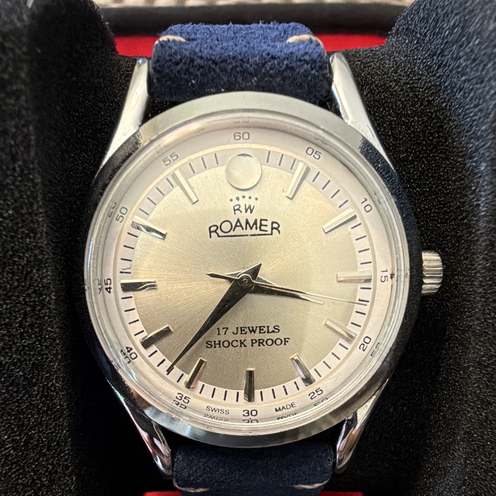 Roamer Popular Vintage Manual Wind Swiss Made 17J Silver Dial Blue Leather