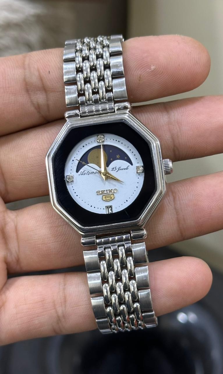 Rare Seiko 5 Moon Phase Automatic 23 Jewels Repainted Dial Japan Made For mens