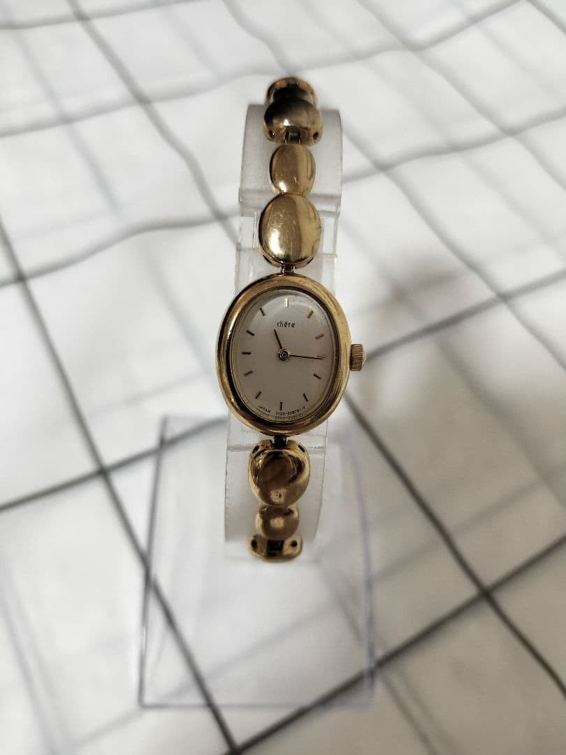 SEIKO Chère Oval-shaped Watch 3220-3231 Gold