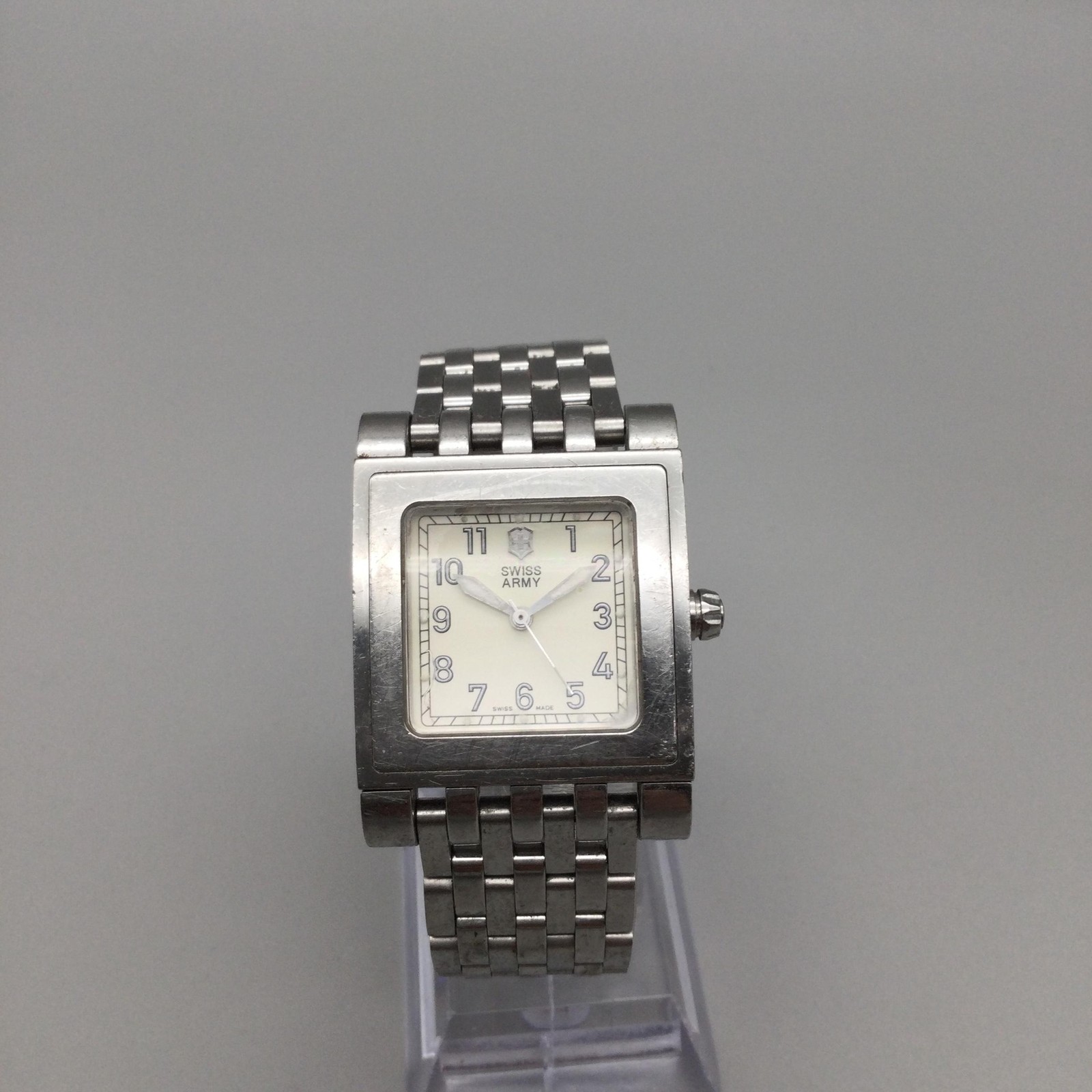 Victorinox Swiss Army Cavalier Womens Watch 28mm Stainless New Battery 6.25″