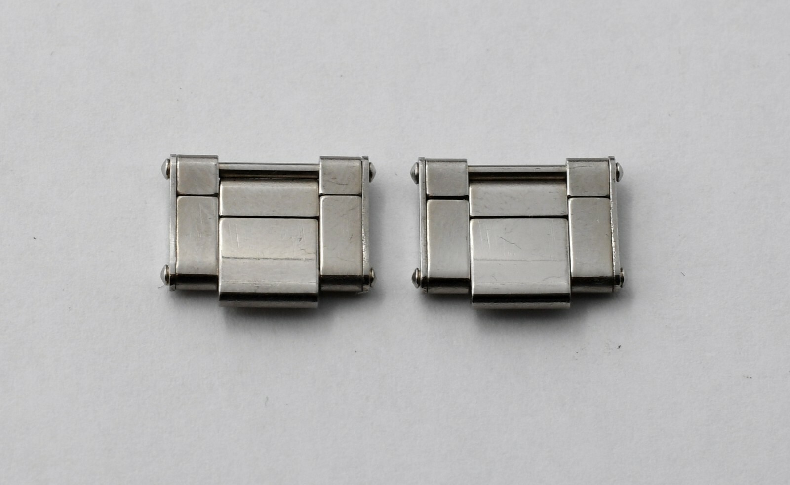 Genuine Rolex Expanding Link 7205 6635 13.8mm Riveted Part Brand New Unused