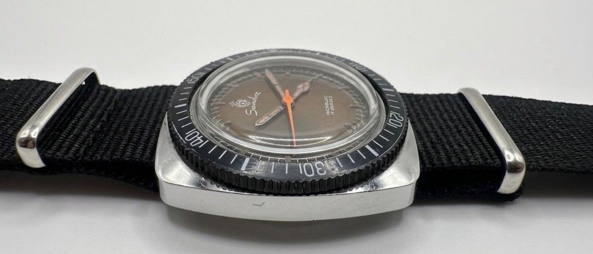 Rare Vintage Sandoz Diver Men’s Watch – Black Dial – Box – 17J Manual Wind Swiss