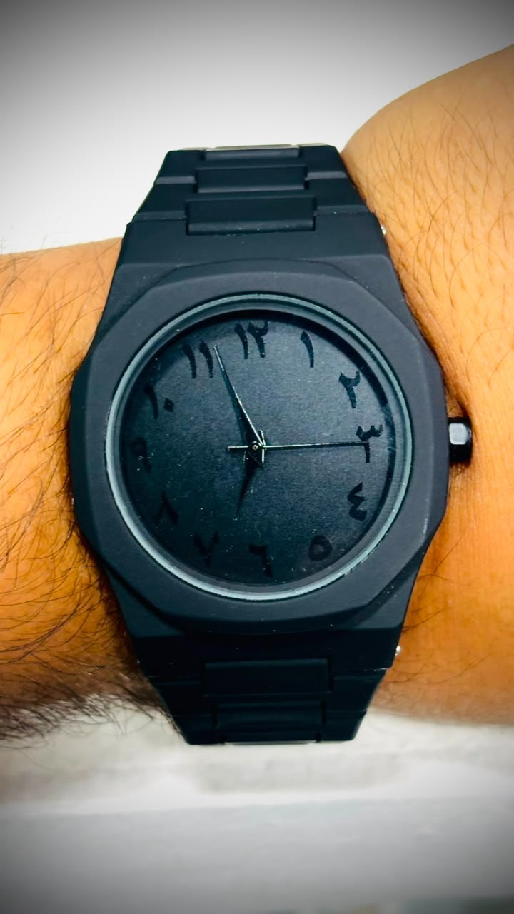 Black Analog Wrist Watch For Men Arabic Numeral Dial Black Metal Bracelet Watch