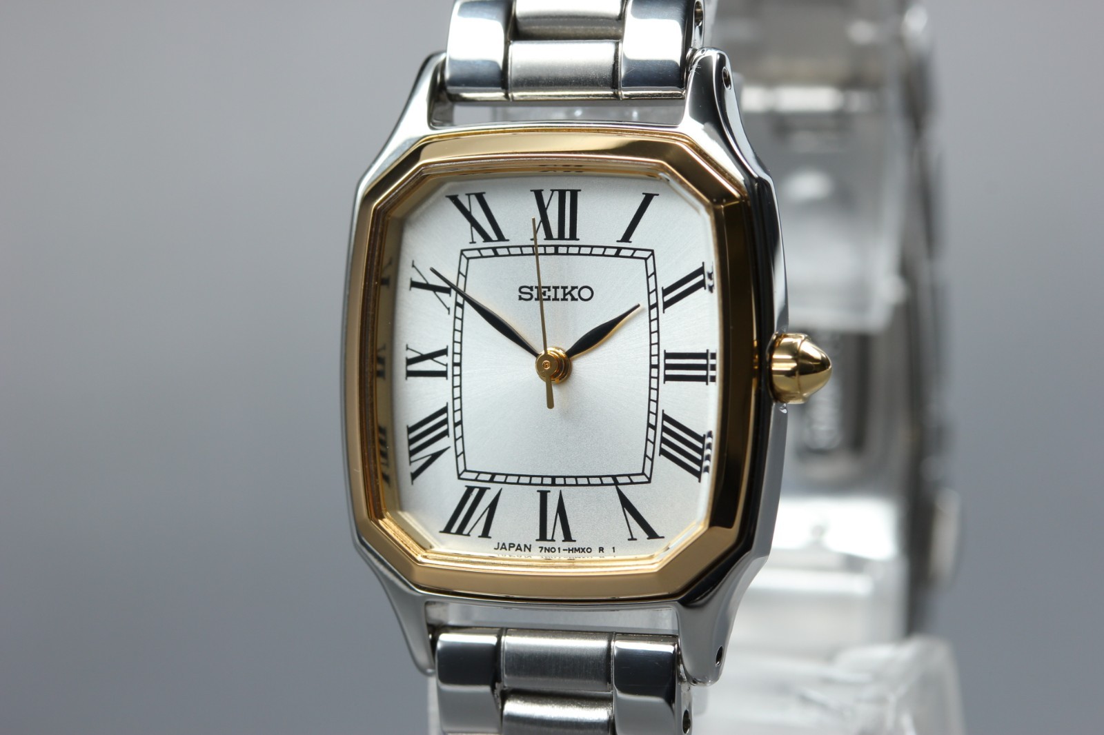 [ MINT w/ BOX ] SEIKO United Arrows 7N01-HAD0 23mm Silver Dial QZ Women’s Watch