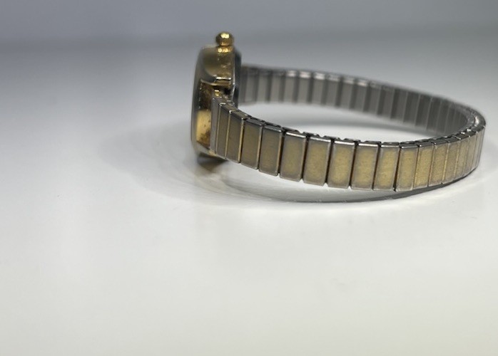 Vintage Sharp Womens Quartz Watch Gold Silver Oval Link Bracelet Dress Formal