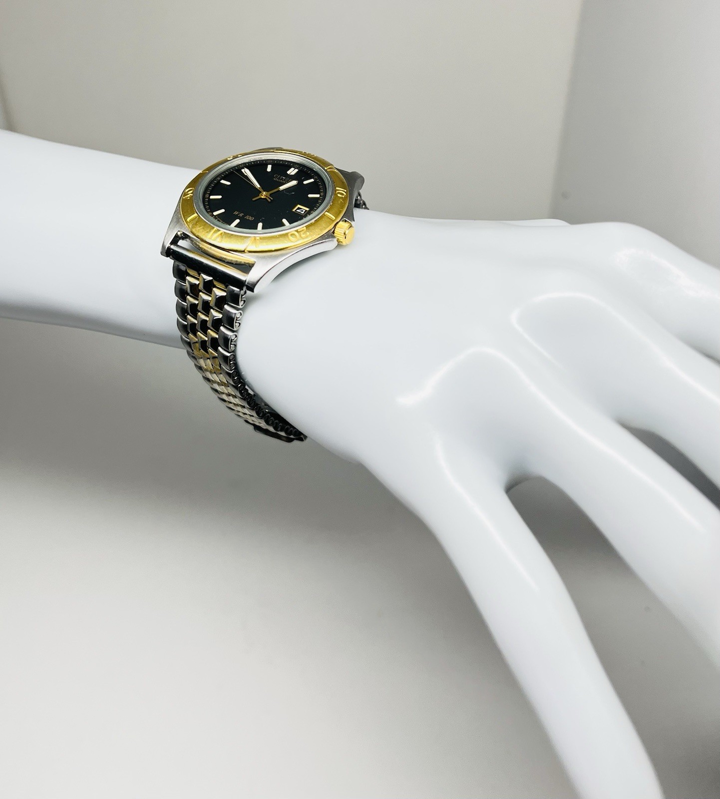 1980s Vintage Citizen WR100 Quartz Watch 38mm Stainless Steel Day Date