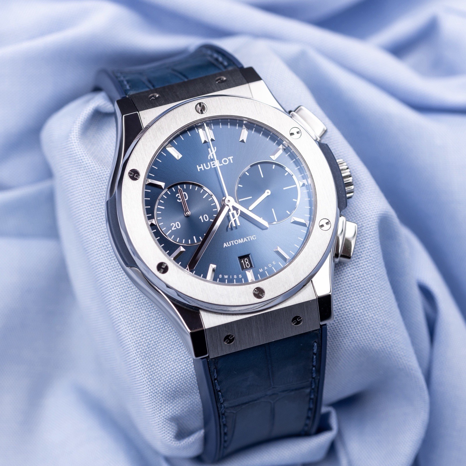 Hublot Classic Fusion Chronograph Blue Dial 521.NX.7170.LR Box+Papers & Receipt