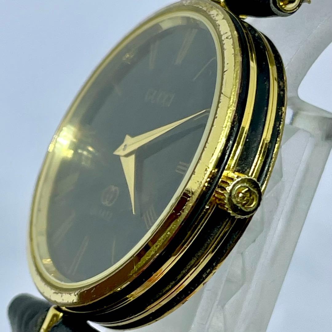 38 GUCCI Sherry Line Watch, Working, Black Dial, Gold