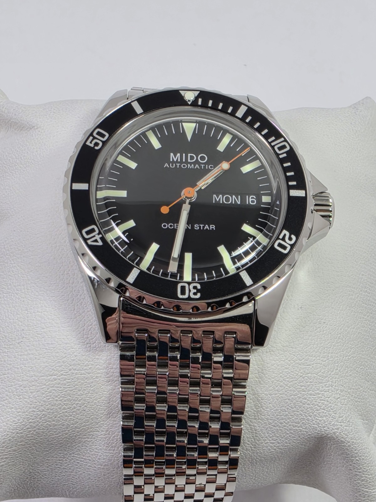 Mido Ocean Star SWISS Automatic Black Dial Men’s Diver Watch M0268301105100