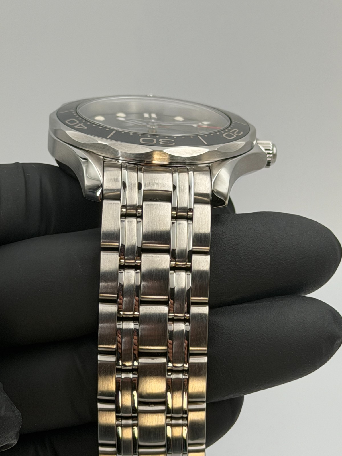 Omega Seamaster Diver 300M 212.30.41.20.01.003 Black Dial Full Set Box Papers