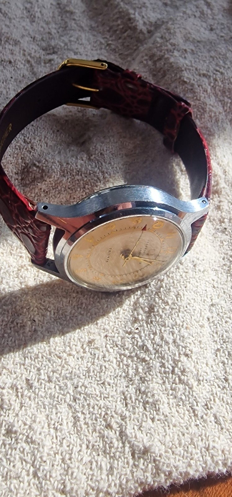 1959@ Ingersoll English Watch  (8/10) – boxed , 16mm leather strap. Very good.