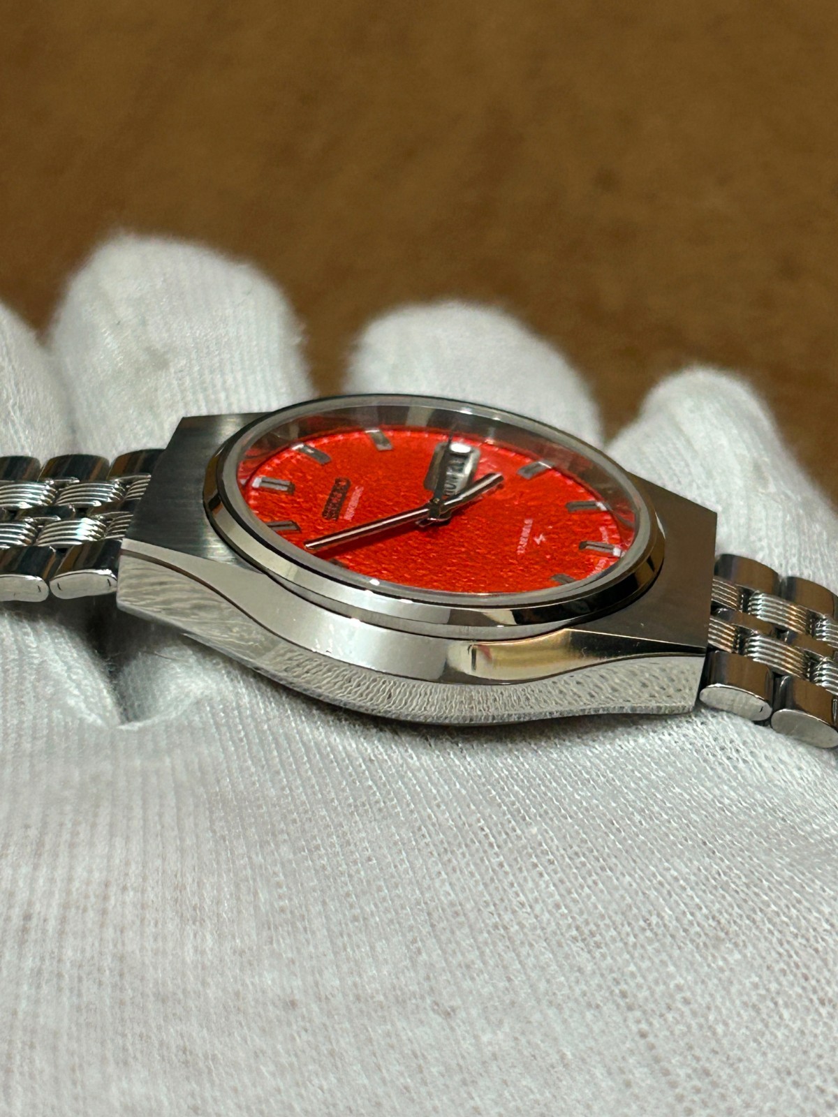 Vintage Seiko automatic 17 jewel orange texture dial day/date Japan watch-6309