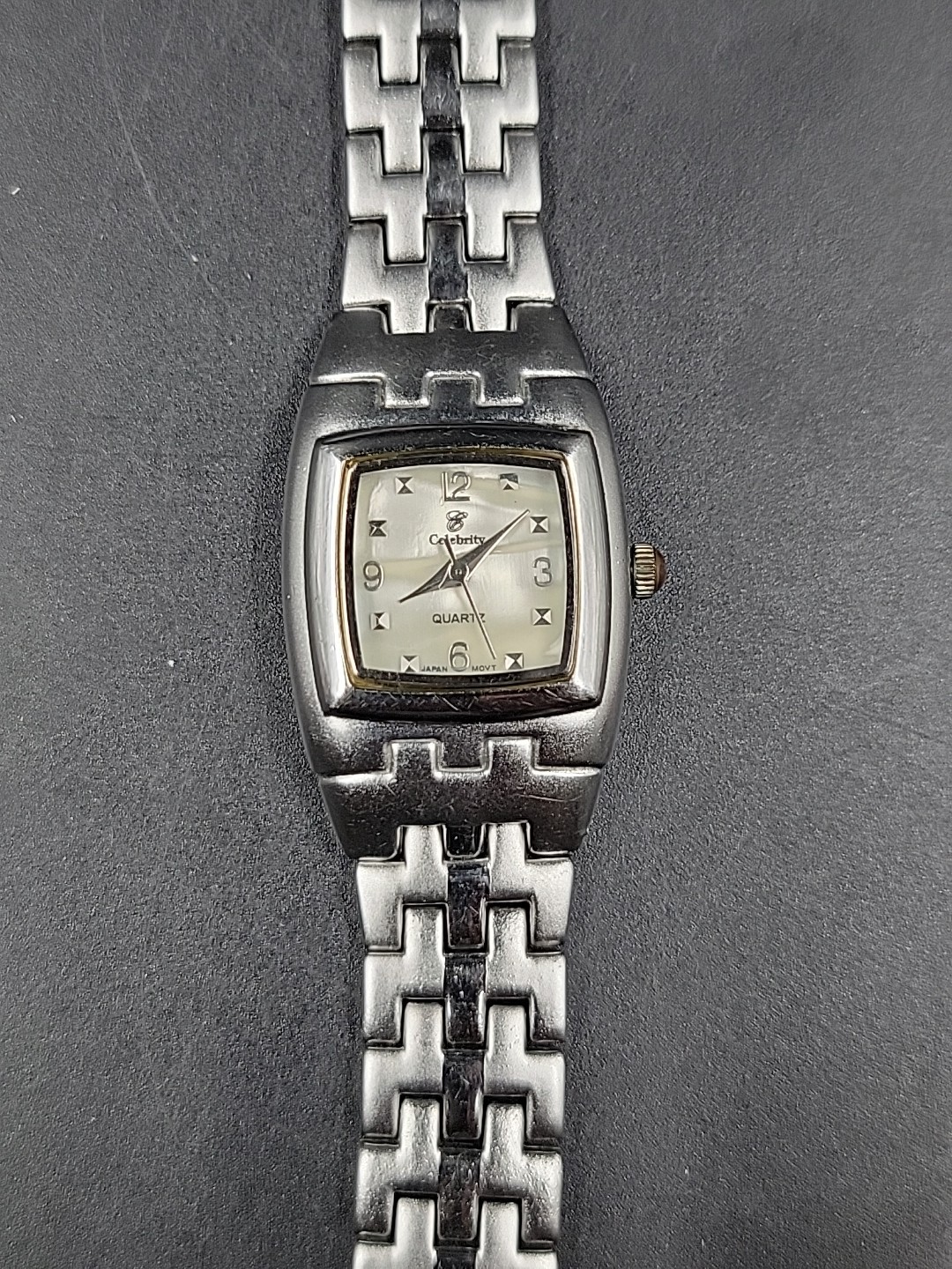 Celebrity Ladies Fashion Quartz Watch 17mm Rectangle Silver Tone Bracelet Band