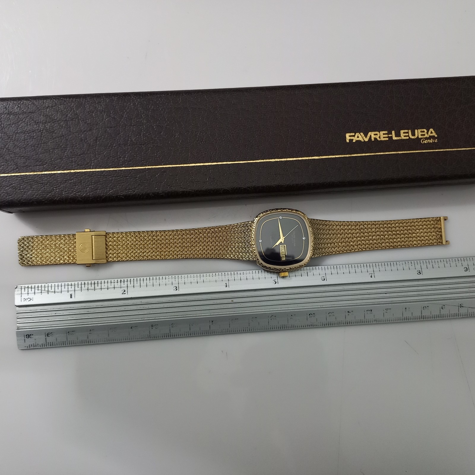 Elegant 1980’s Favre Leuba Quartz Gents Luxury Watch + Integrated Bracelet Dress