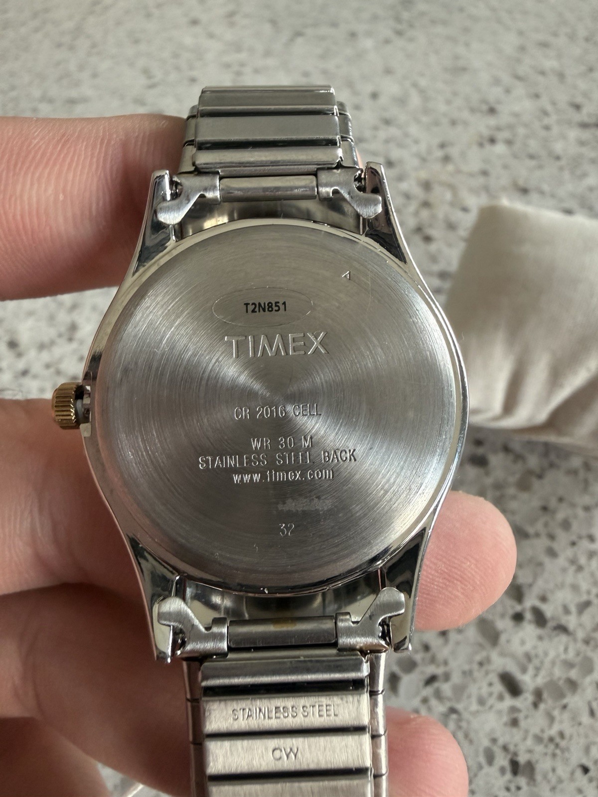 Timex T2N851 Quartz Two-Tone Stainless Bracelet White Dial Date 30m 32mm