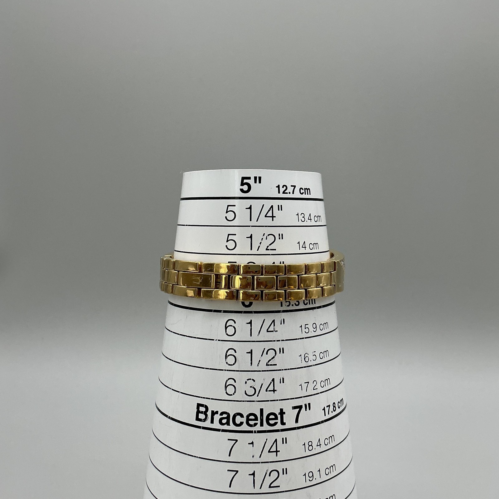 Bulova 98V28 Womens Watch 14mm MOP Dial Gold Tone Crystals New Battery 5.75″
