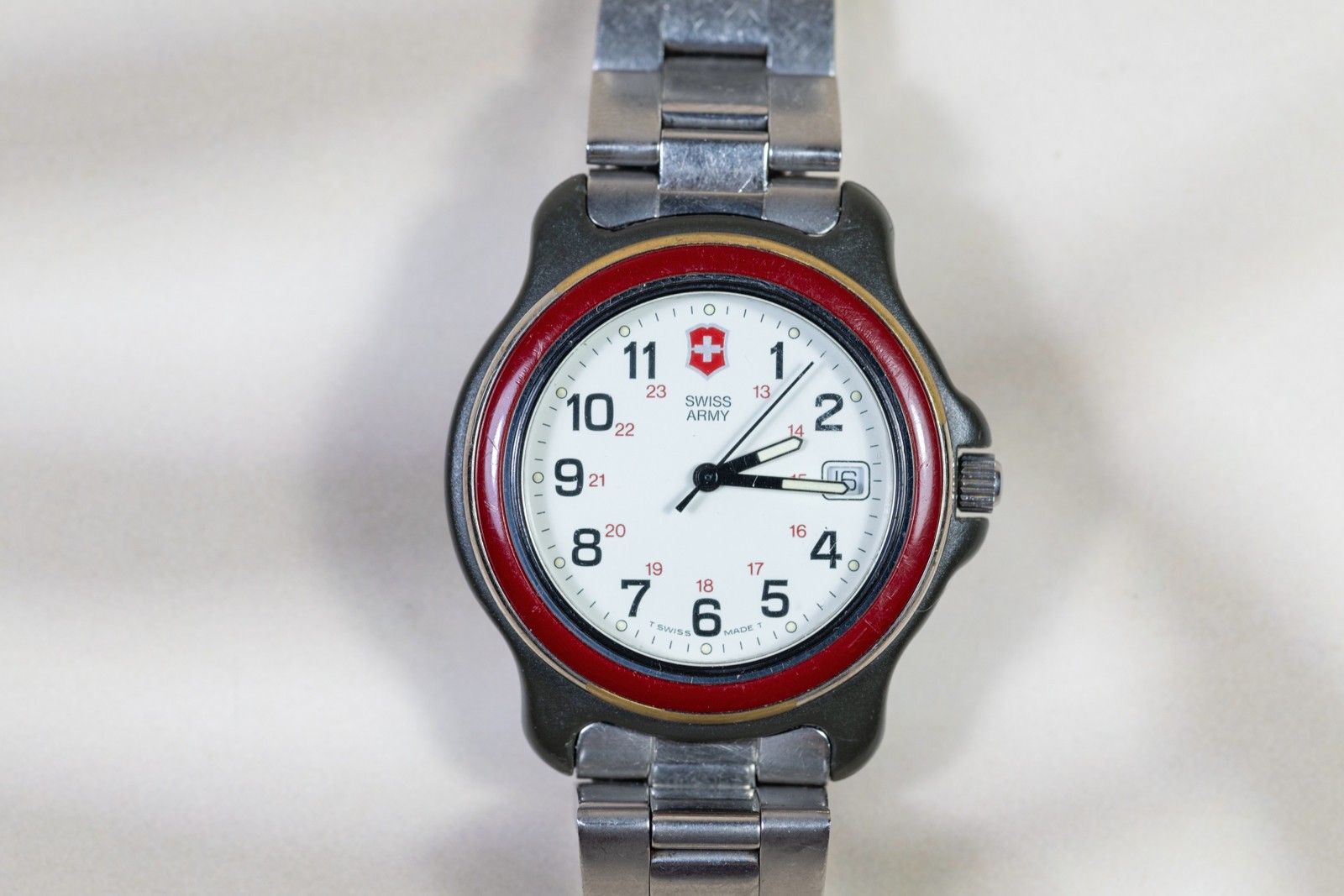 Vintage Victorinox Swiss Army Watch Men 40mm Date New Battery !!! Swiss Bracelet