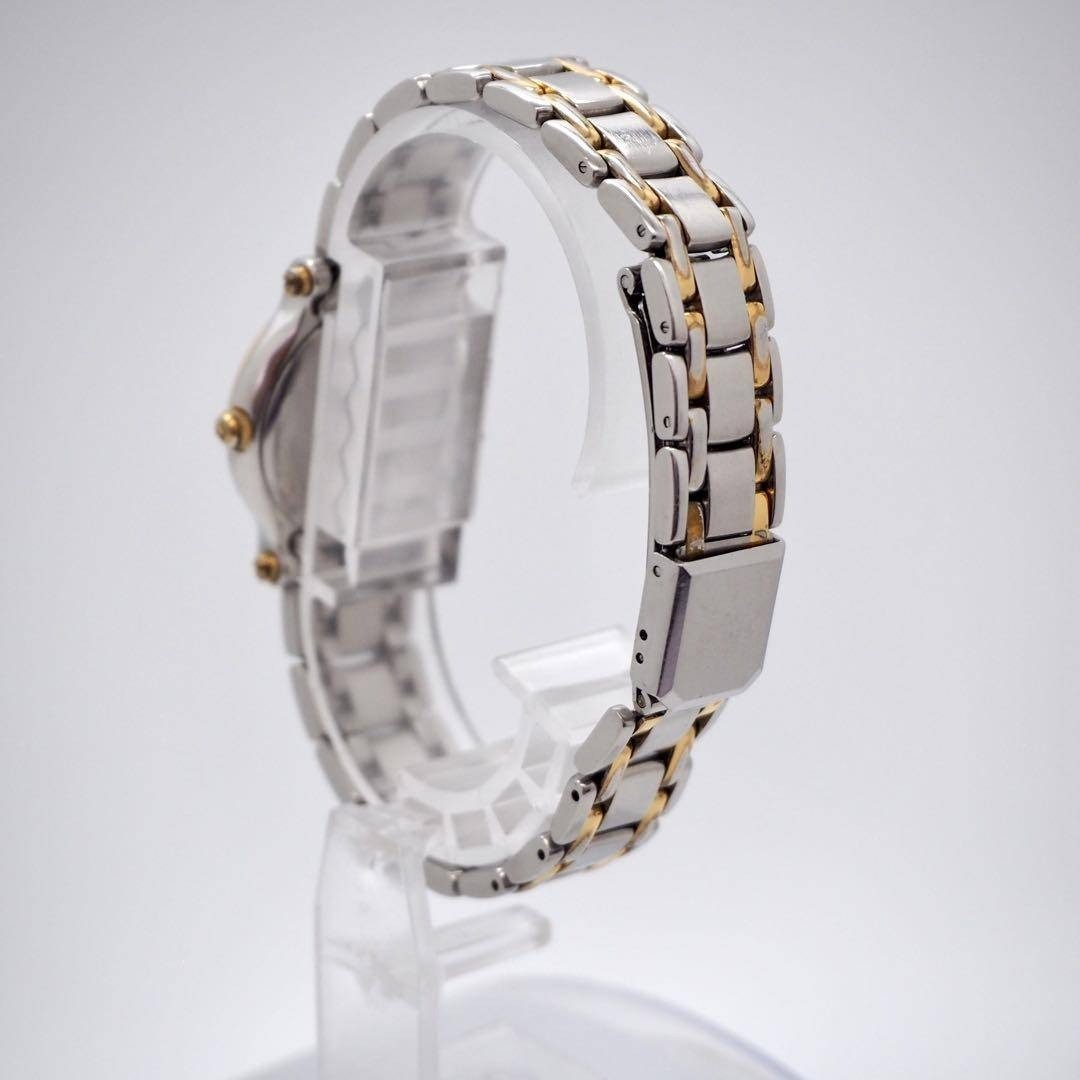94 Working BURBERRY Watch Women’s Date Gold Silver Combo