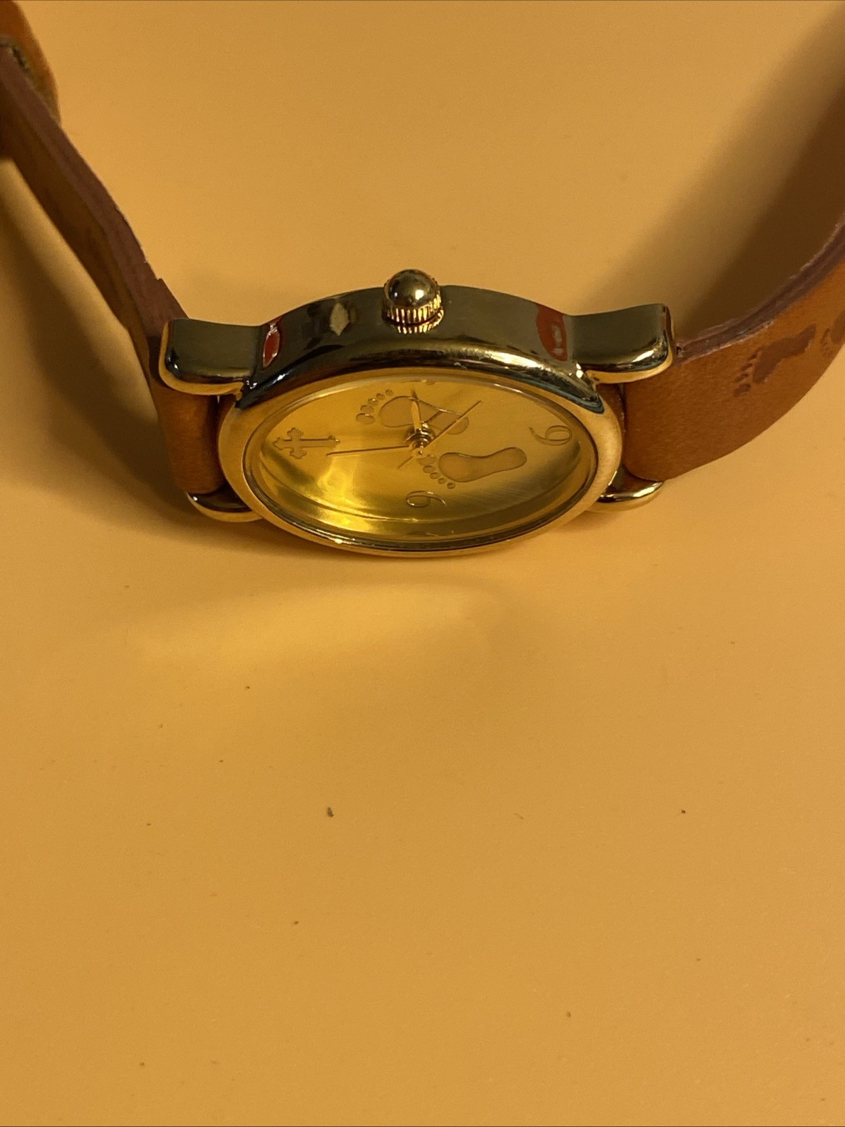 Womens “Footprints in the Sand” Watch. New Band & Battery F52367-1/P