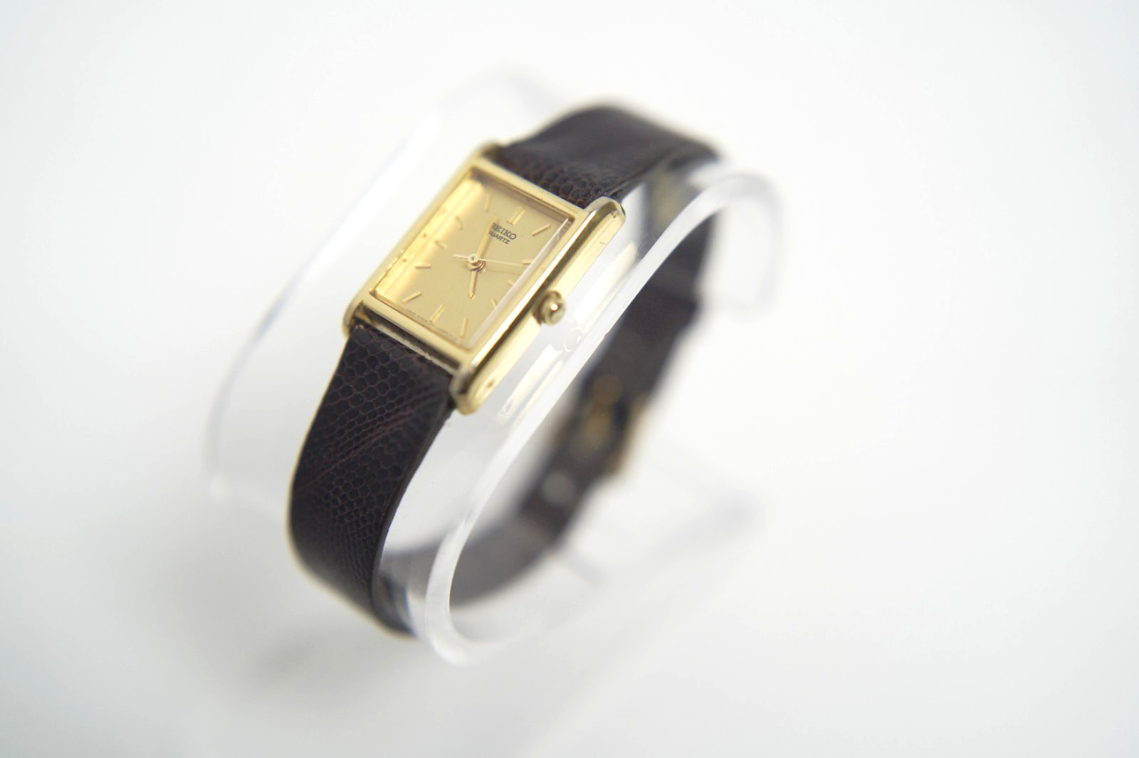 Vintage Seiko Mini Tank Women’s Quartz Watch 1N01-5A40 Gold Tone