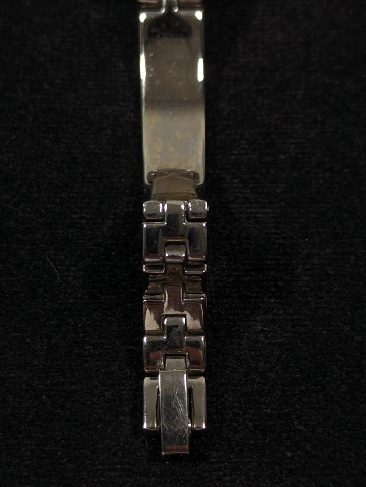 Vivani Black Dial Crystal Accent Round Case Bar Bracelet Band Watch 6.75 In