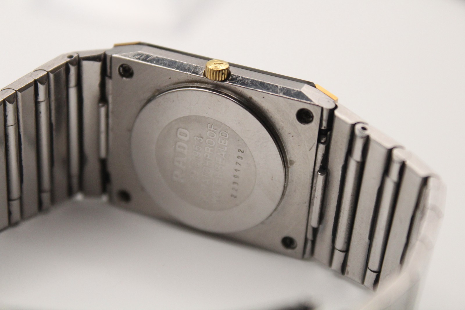 Vintage Rado DiaStar Quartz – Black Dial – Original Integrated Bracelet – Swiss
