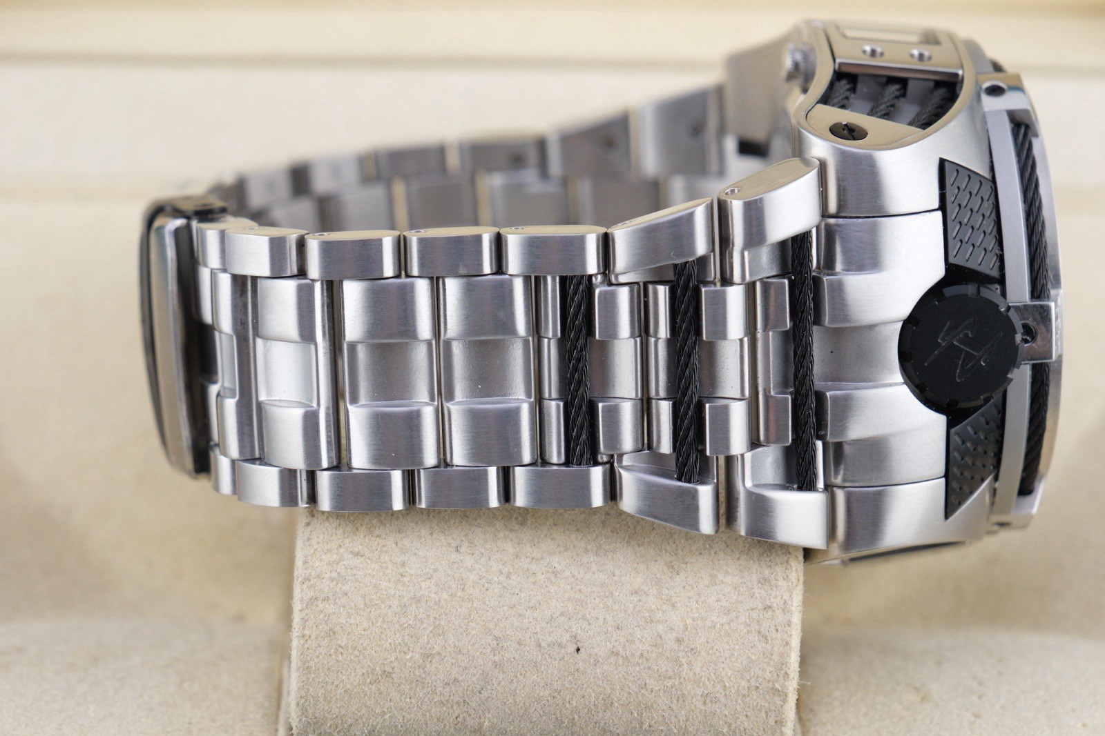 INVICTA 16955 Swiss Quartz Reserve 52mm SS Bolt Zeus Tria Watch Working 8.4”