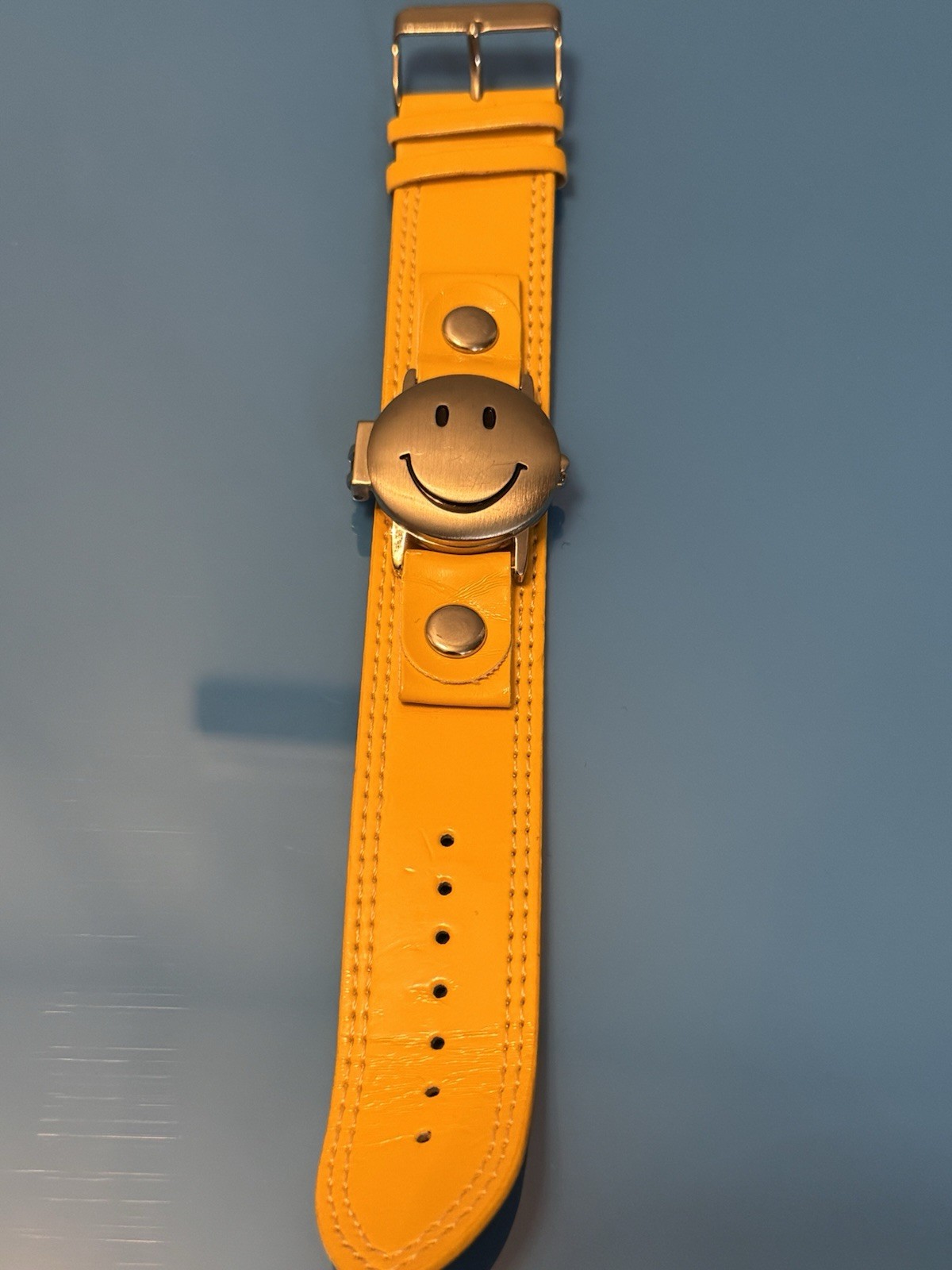 Geneva Smiley Face Unisex Quartz Watch Yellow Dial Leather Strap Arabic Numerals