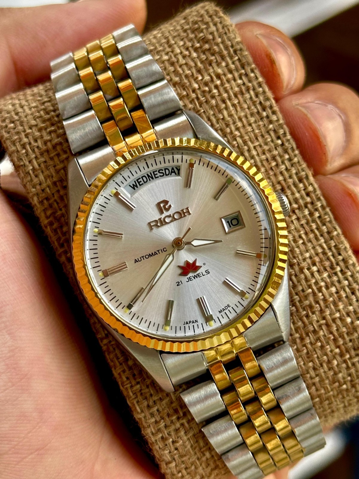 Vintage Ricoh Automatic 21 Jewels Day Date Men’s Watch Silver Sunburst Dial Two