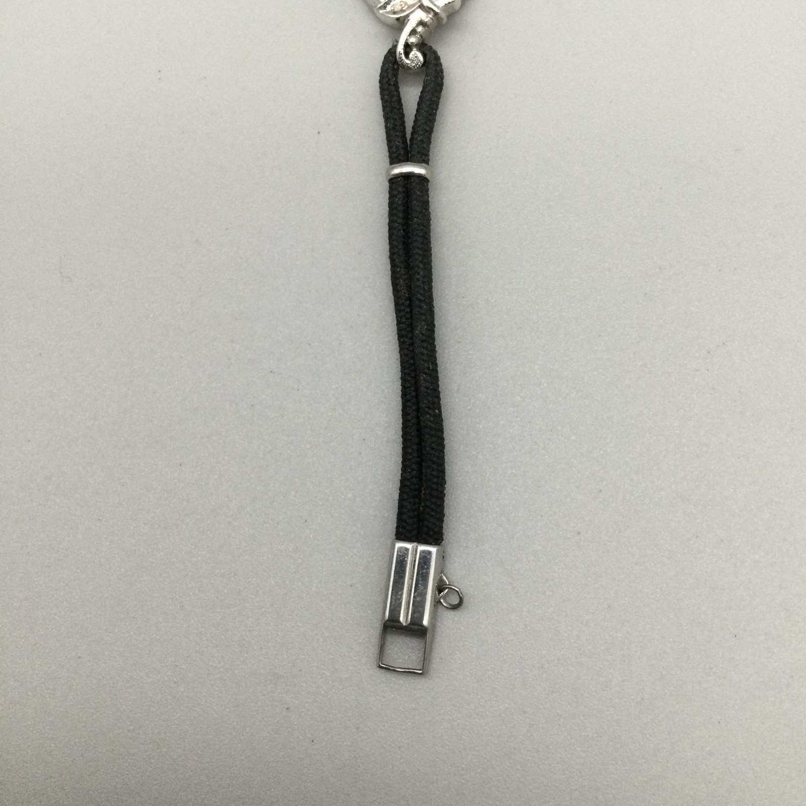 Vintage Pulsar Womens Watch 13mm Silver Tone Cord V400 L305A New Battery 6.25″