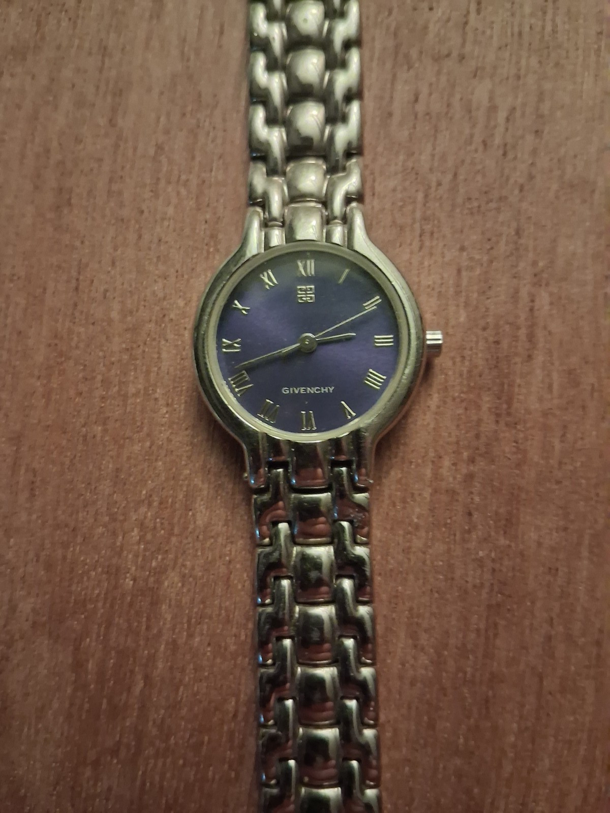 Vintage Givenchy Ladies Watch – Blue Sunburst Dial – Silver Tone Quartz