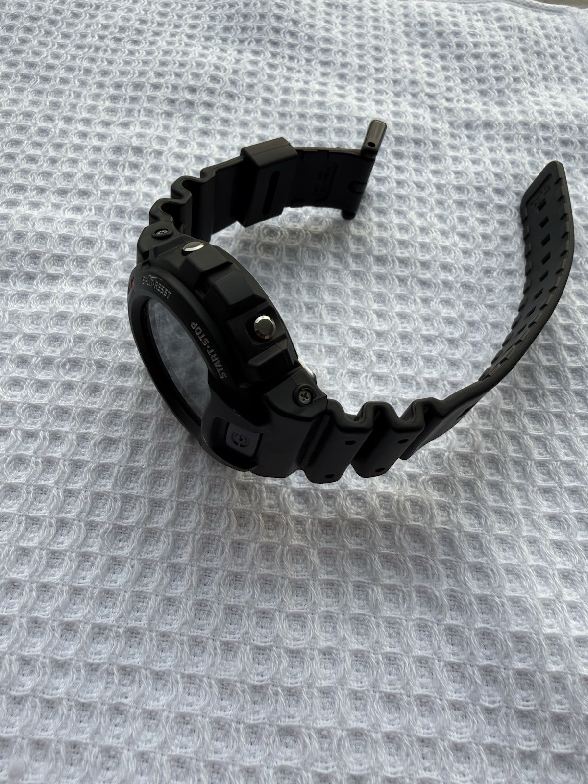 Casio G-SHOCK DW-6900 Digital Quartz Black Resin Strap Backlight 200m