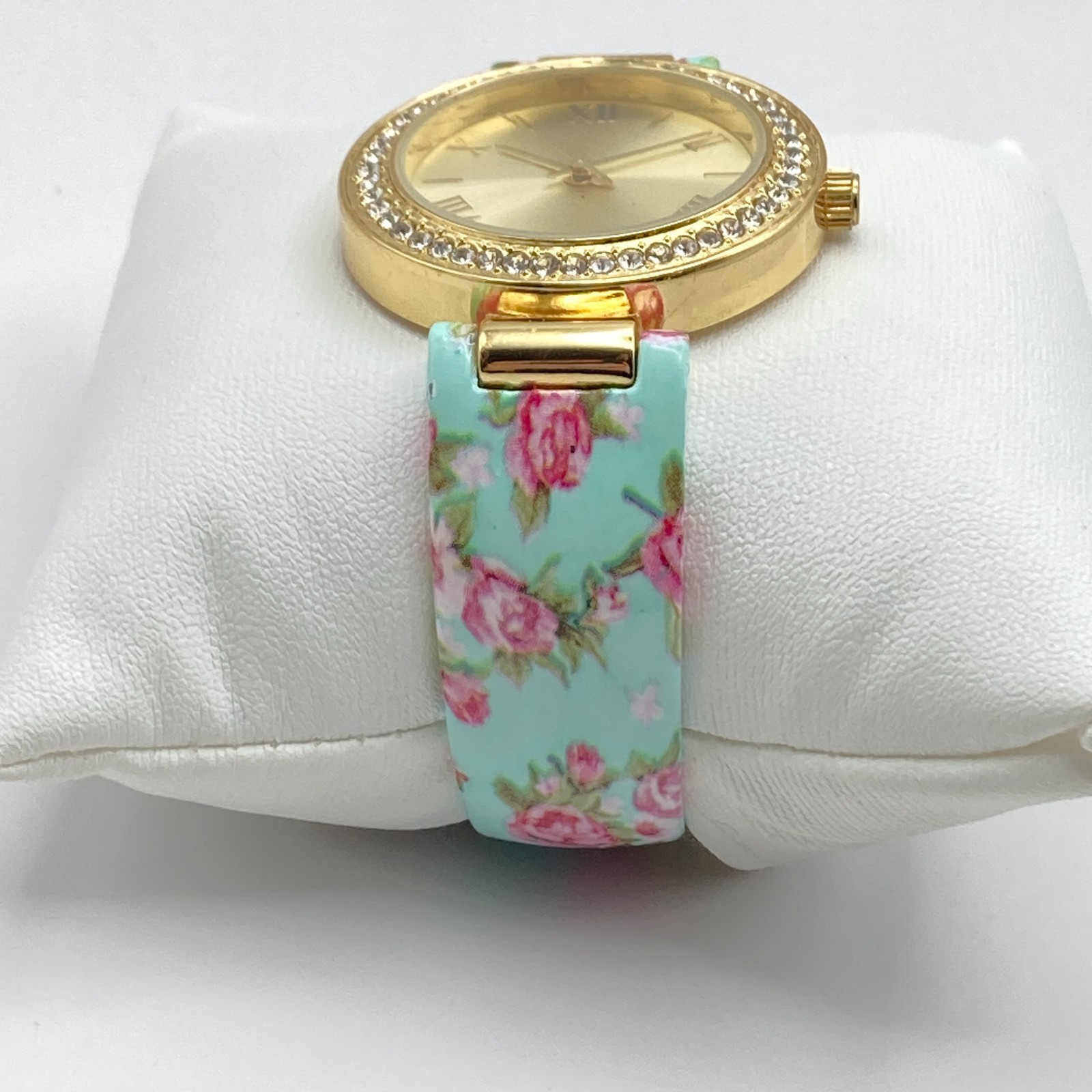 Accutime Womens Watch Gold Tone Cuff English Rose Crystals Floral New Battery