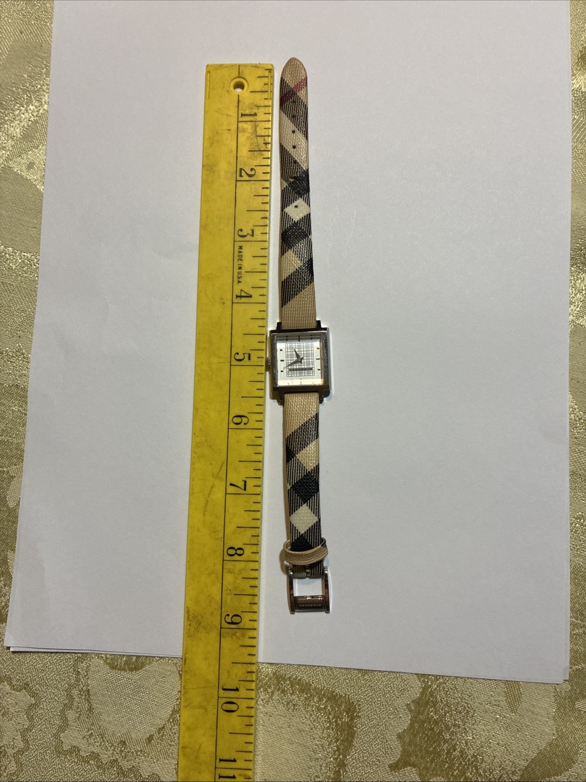 Burberry Ladies Nova Check Square Face Watch 00147-BU2016 30m/100 New Battery
