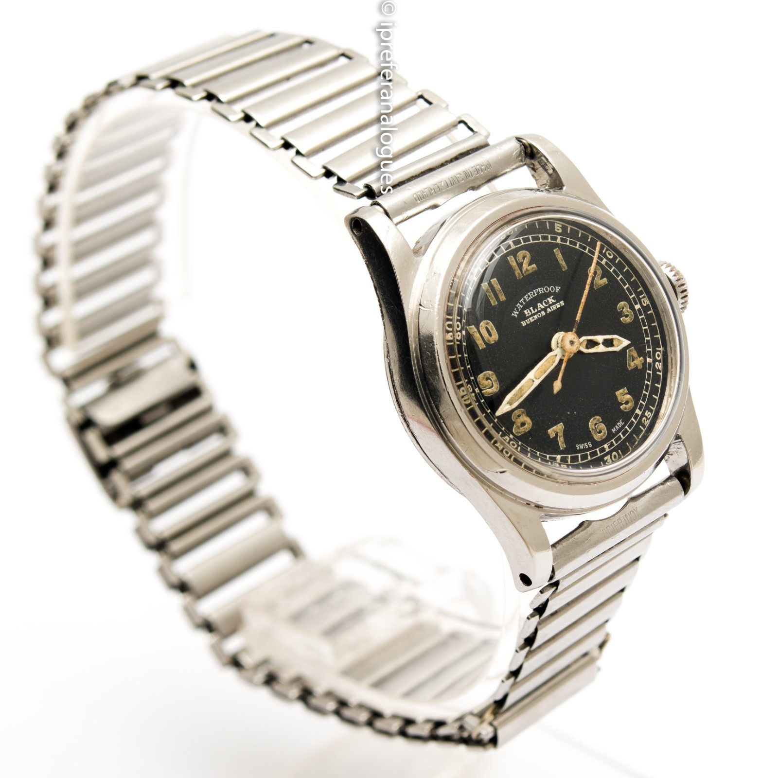 Extra Rare Helvetia Waterproof Military Signed Black in Buenos Aires c.1941 30mm