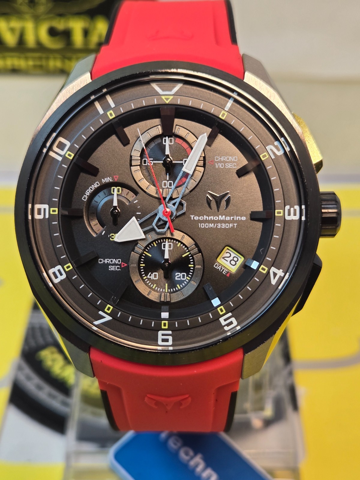 TechnoMarine Ocean Quantum Sport Men’s Watch 44mm Chrono Red & Black NEW!