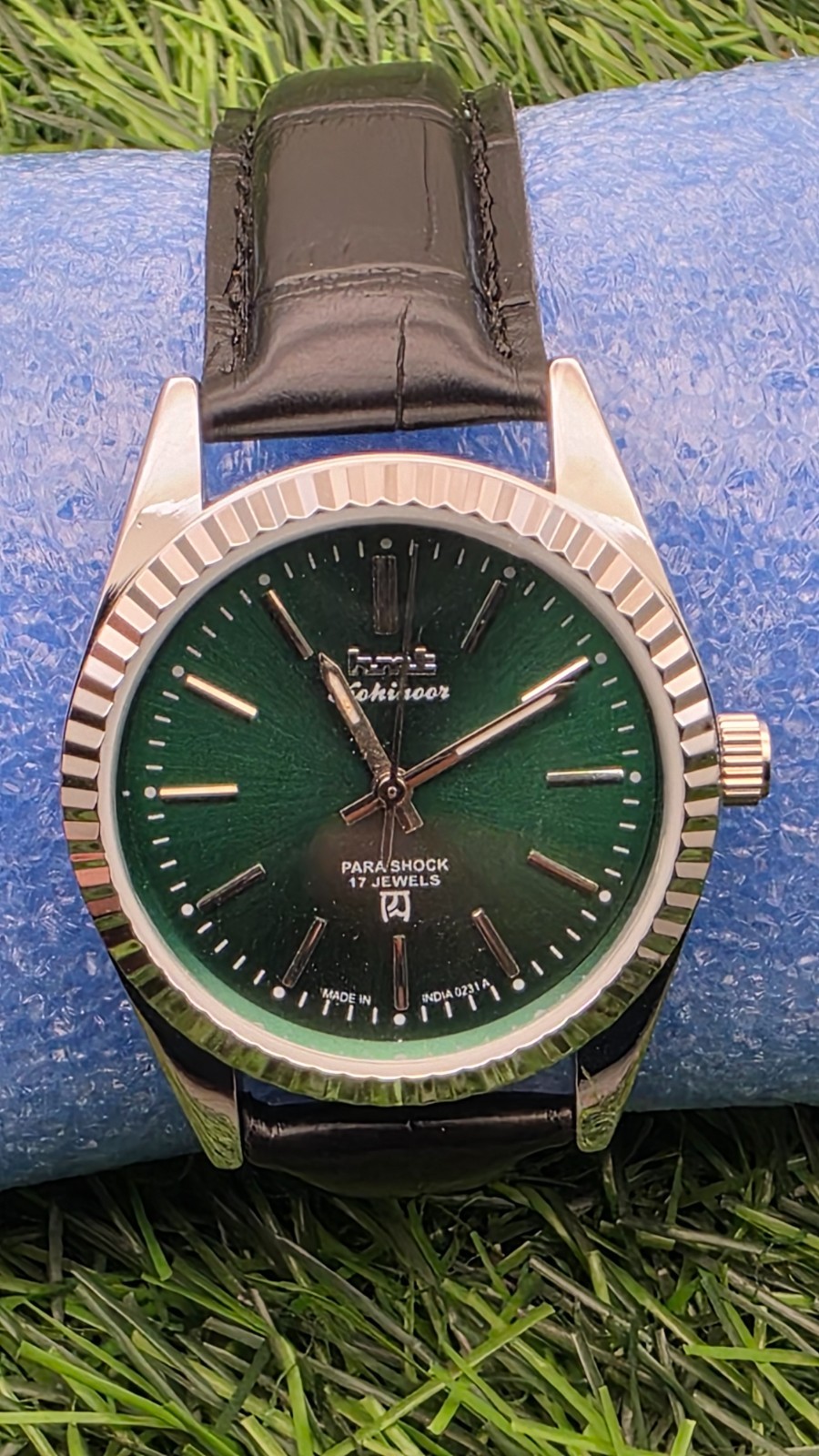 Beautiful Mens HMT Kohinoor Parashock Mechanical Wind 17J Watch