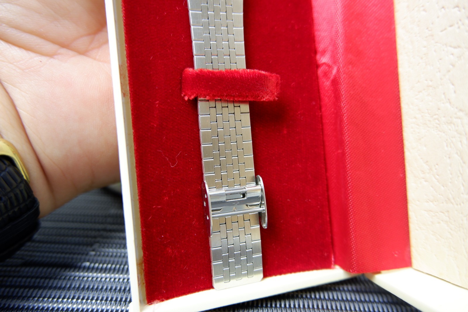 RARE Vintage Casio T-1500 Dictionary Watch [117] Japan NOS