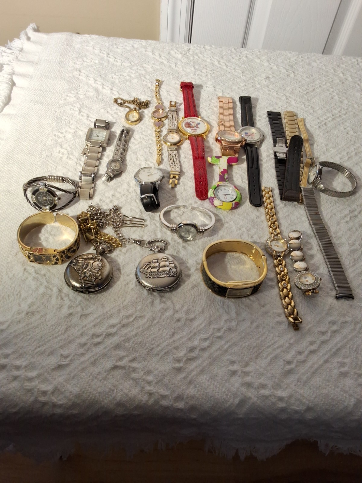 Watch Lot Untested 18 Count + Extra Bands, Over 2 LBs See Description