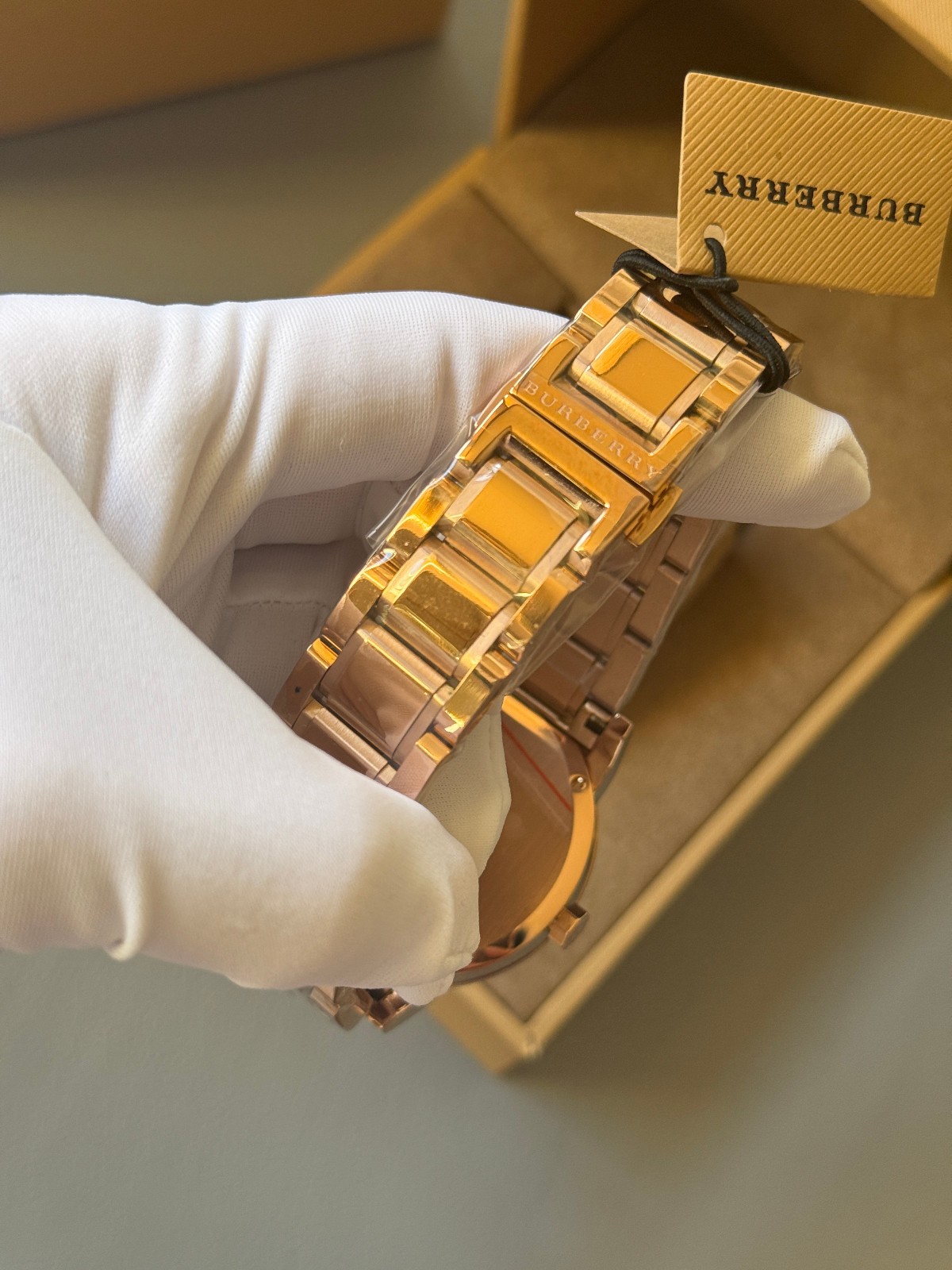 Brand New Burberry The City BU9004 Rose Gold Tone Stainless Steel Unisex Watch