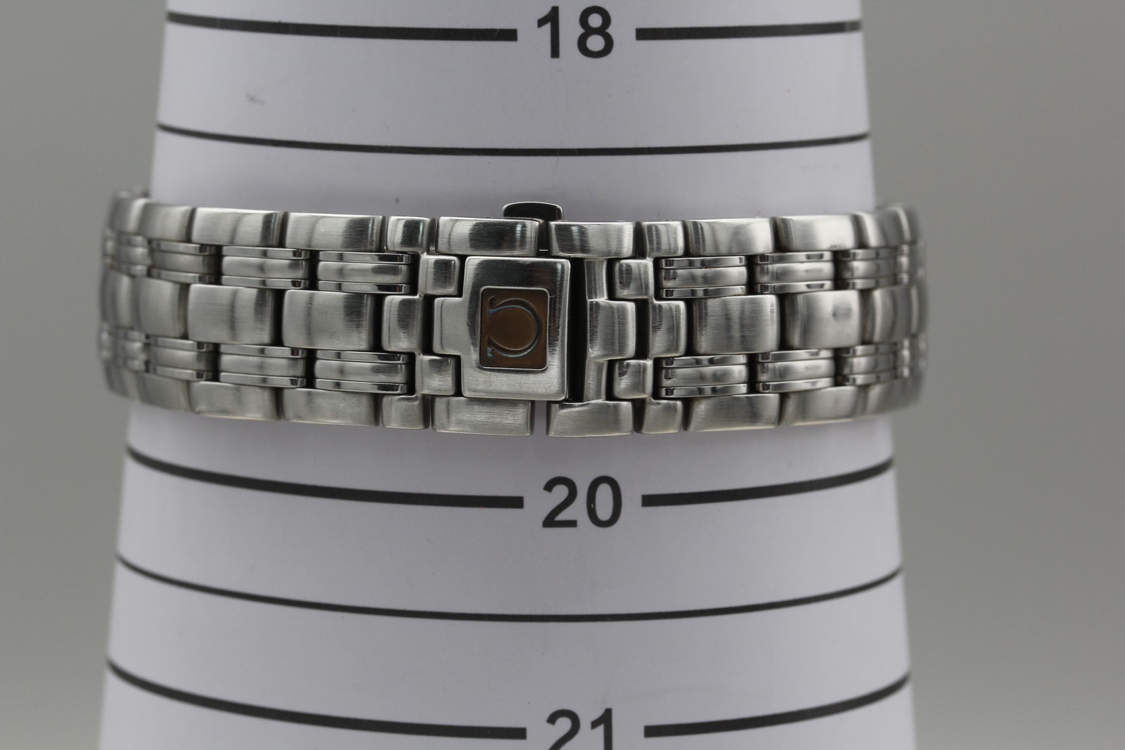 ▶️【Exc+5 w/ Box】OMEGA Seamaster 120m Cal.1538 2511.31 Silver Quartz Men’s Watch