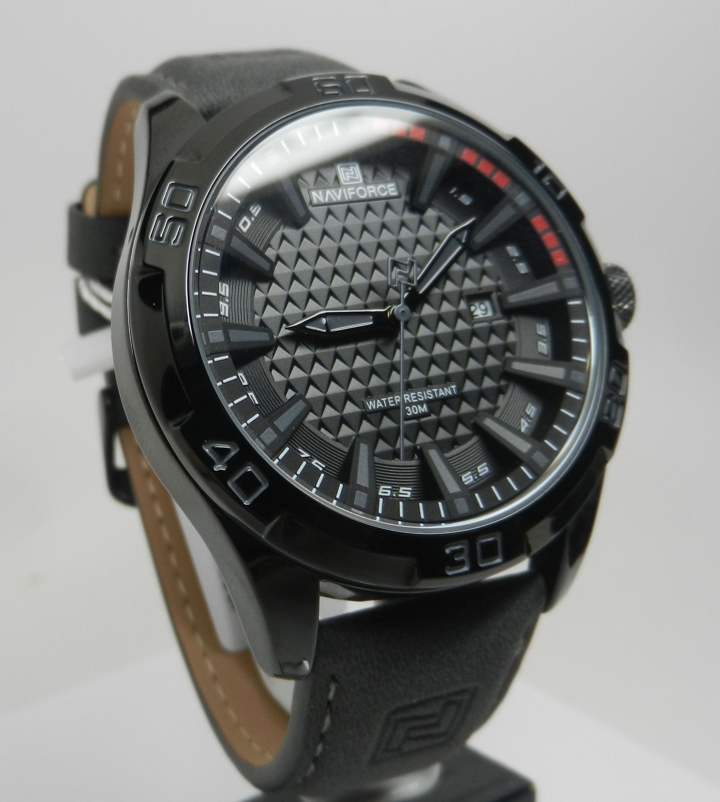Men’s 45mm Navi Force Textured 3D Pyramid Black Date Dial 30 Meter Sport Watch