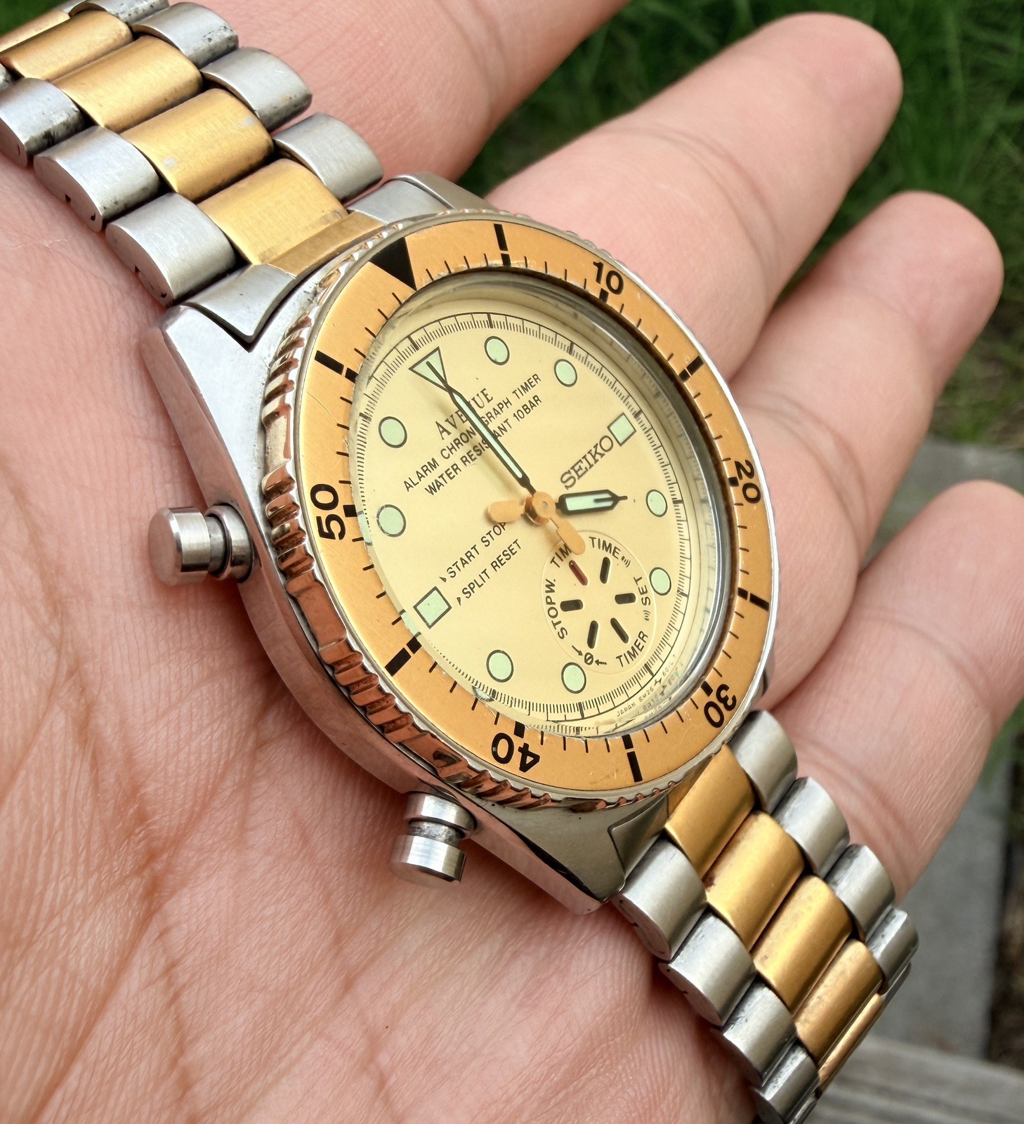 1988 Seiko Avenue Dancing Hands 8M26-600A