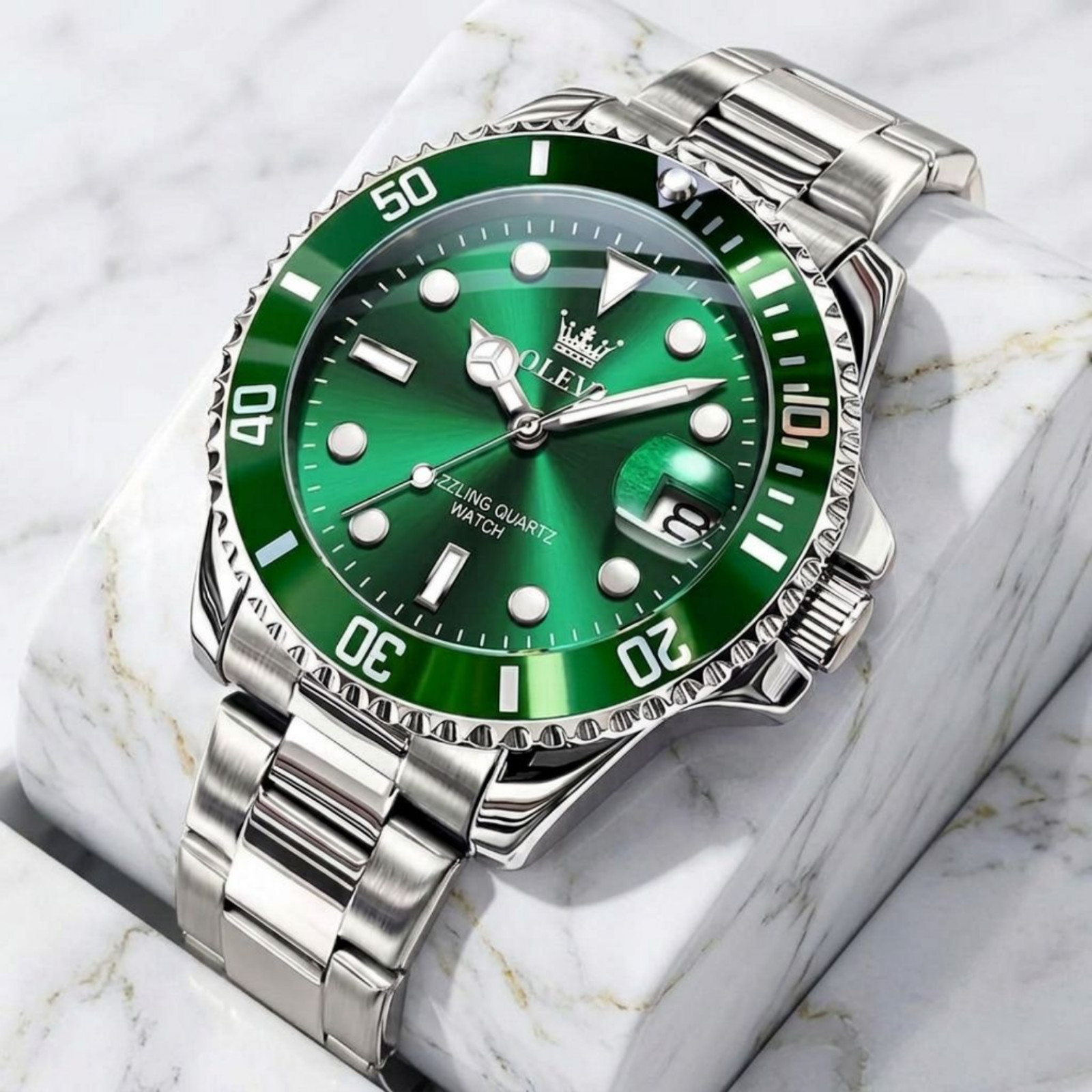 Men’s Waterproof Diver Quartz Silver Bracelet WristWatch Green Dial Bezel Olevs